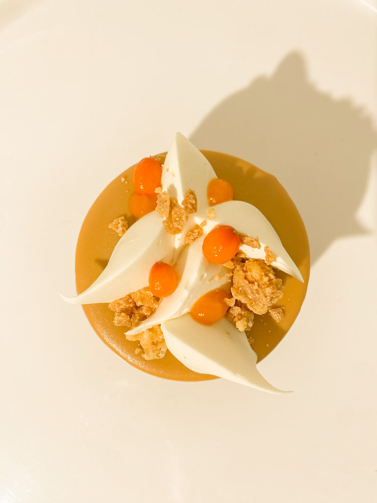 Sea buckthorn and Dulcey mousse