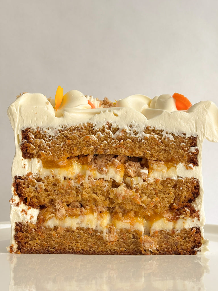Gâteau carotte, fruit de la passion et fromage à la crème