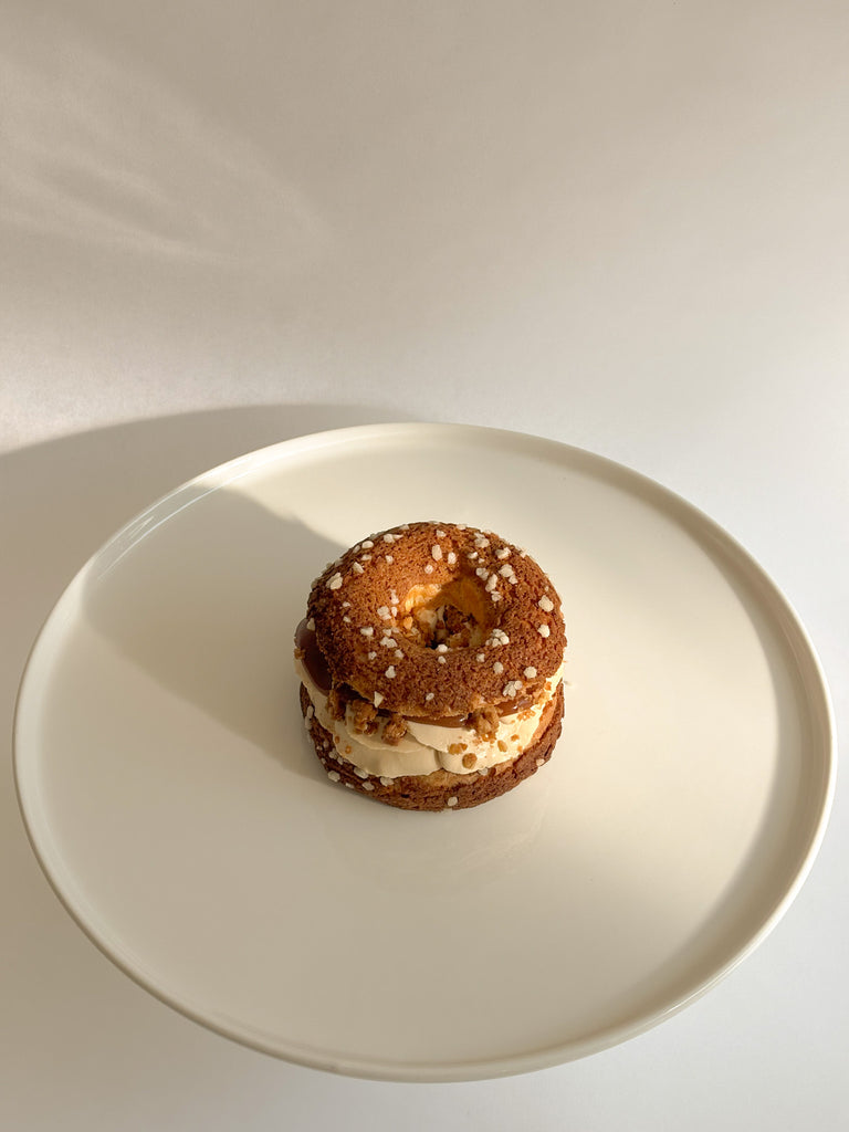 Paris-Brest poire caramélisée, avoine et chaï