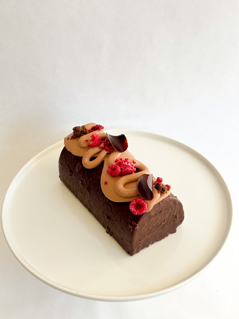 Tanariva chocolate & raspberry log